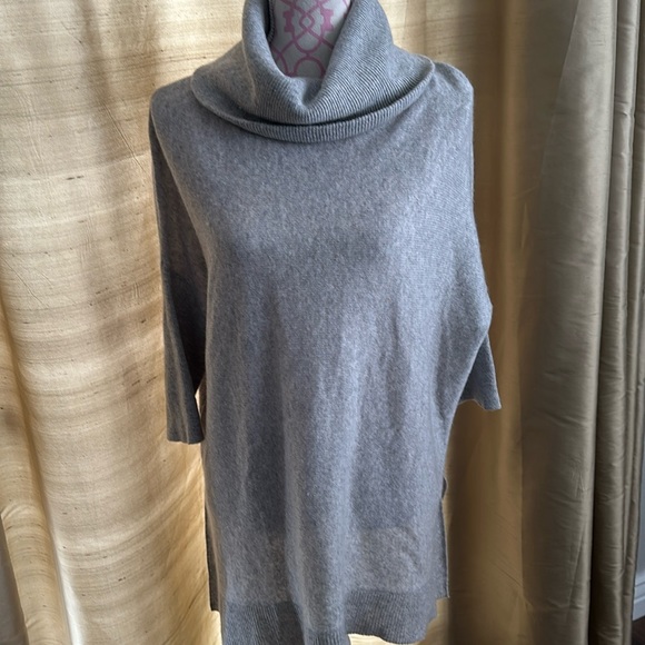 Antonio Milani size, large cashmere turtleneck, poncho with sleeves - Picture 1 of 7